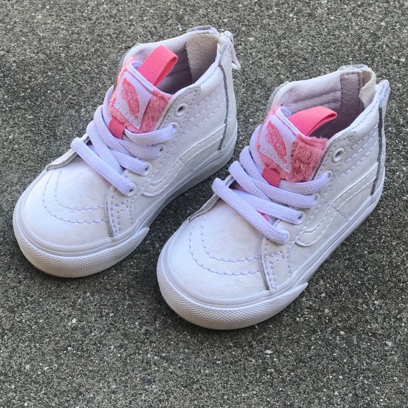 white vans with pink fur
